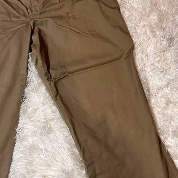 Dockers recode Dress pants size 42x32 - Picture 11 of 14